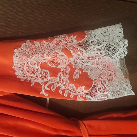 Natori silk wrap/robe - Picture 2 of 4